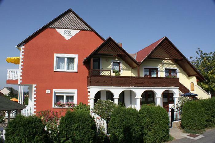 Papp Apartmanhaz Vonyarcvashegy Zewnętrze zdjęcie